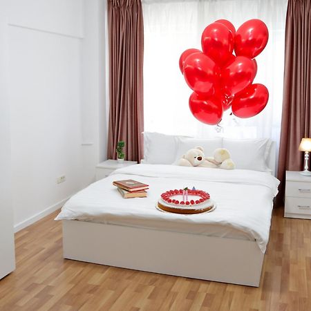 City Base I 2 Bedroom Apt Victoriei Bukares Bagian luar foto